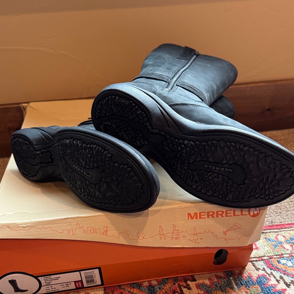 NWT Merrell Women's Black Waterproof Boots - 8 - Picture 3 of 6